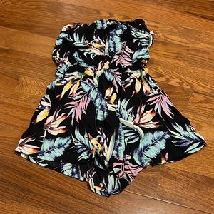 🌺NWT🌺 Divided H&M strapless tropical coverup romper